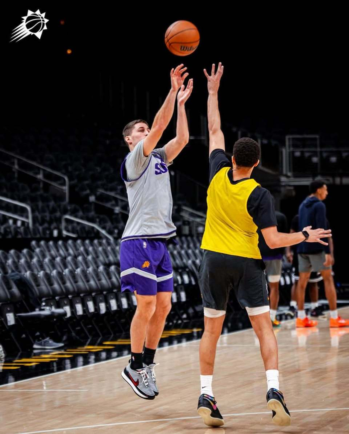 乐动体育开户地址-包含奥兰多魔术今晨篮板制胜赛后菲尼克斯太阳调整名单以备欧篮联，现场解说直呼：今晨勒沃库森战术微调的词条