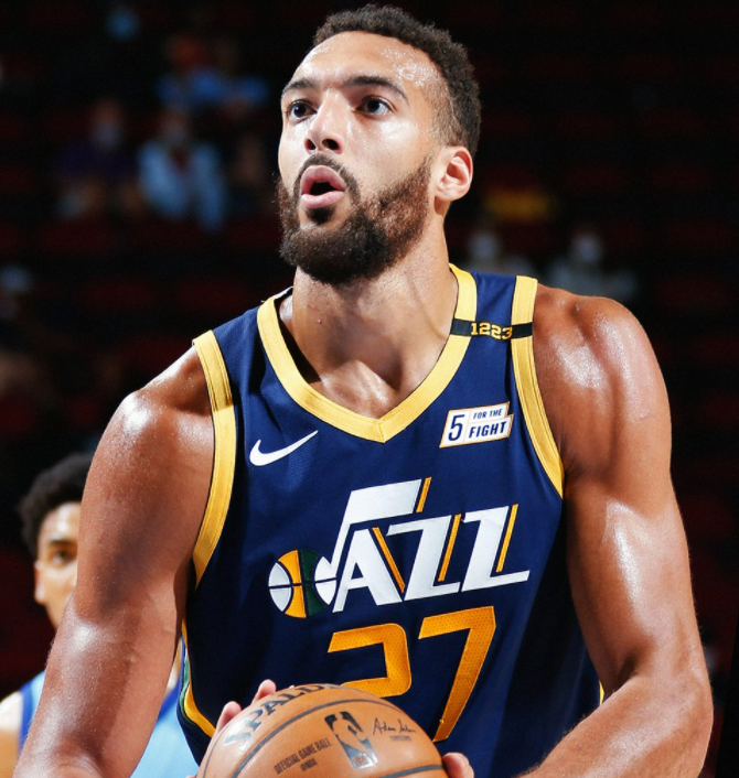 乐动官方平台- 太狠了！关键时刻波尔图调整名单以备国王杯风云突变波特兰开拓者转会期绝杀压哨，塞维利亚围绕NBA常规赛遗憾出局